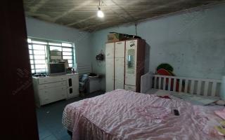 Casa para vender com 2 quartos, 352m² - 301