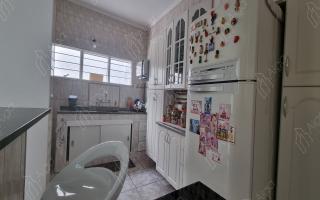 Casa para vender com 2 quartos, 157m² - 884
