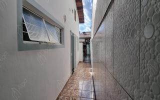 Casa para vender com 2 quartos, 157m² - 895