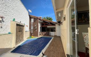 Casa para vender com 3 quartos, 300m² - 986