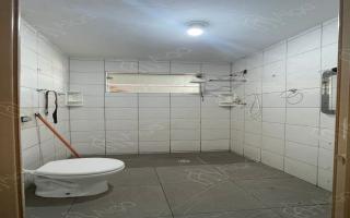 Casa para vender com 1 quarto, 130m² - 1396