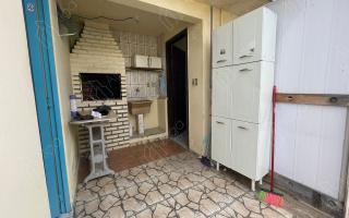 Casa para vender com 1 quarto, 130m² - 1400